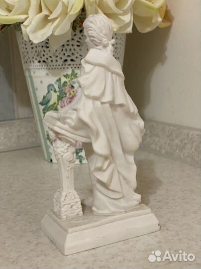 Моцарт, фигурки сувениры из Европы