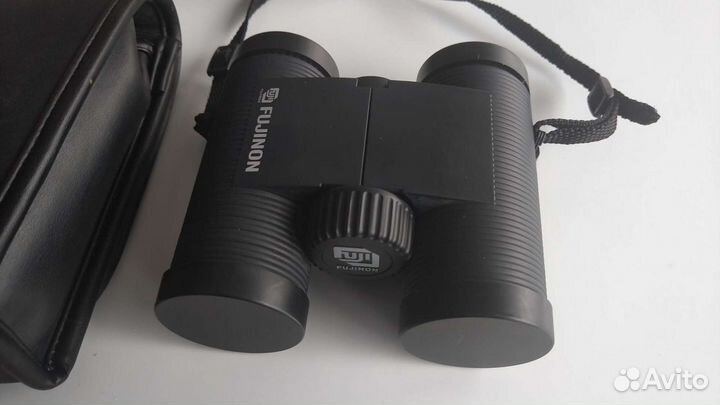 Бинокль Fujinon 10x32LF