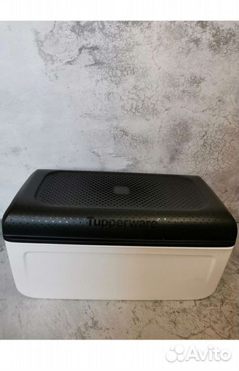 Умная хлебница малая с разделителем Tupperware