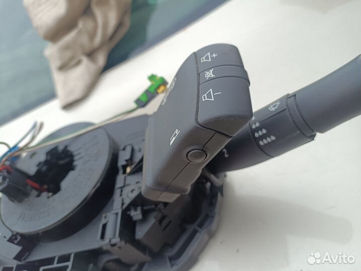 Подрулевой переключатель Renault Megane 2