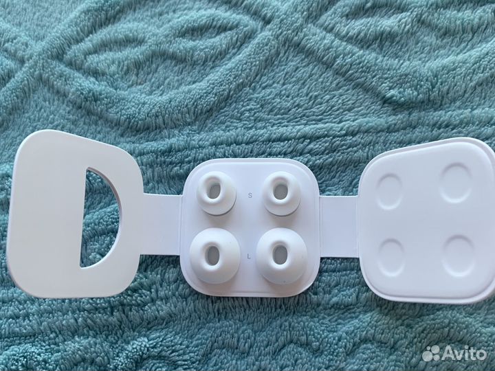 Коробка и амбушюры airpods pro (L, S)