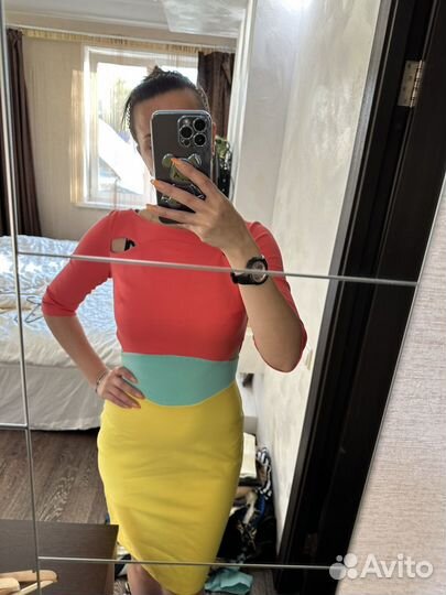Коктейльное платье 42 44