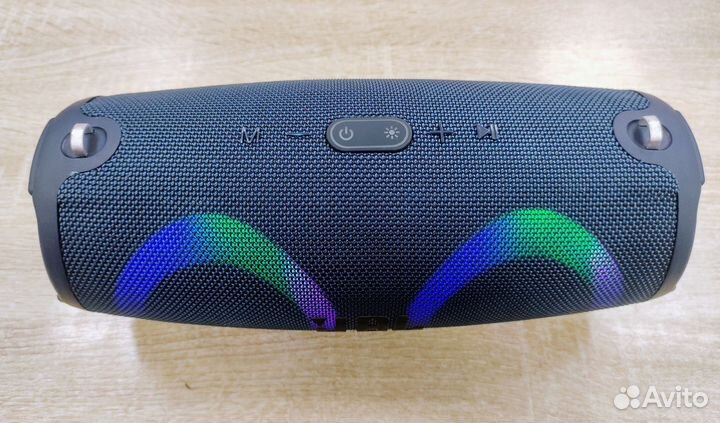 Блютуз колонка