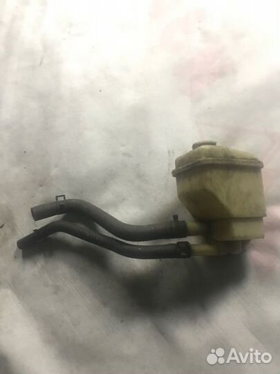 Главный тормозной цилиндр Hyundai Elantra J2 G4GF