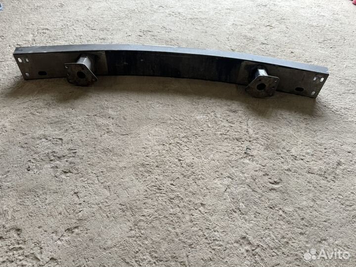 Усилитель бампера тойота тундра