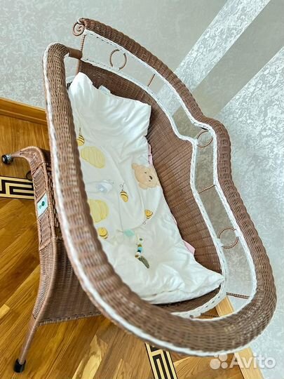 Кроватка люлька плетеная