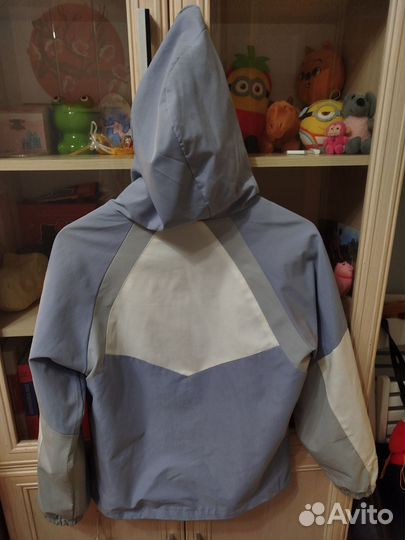 Ветровка женская