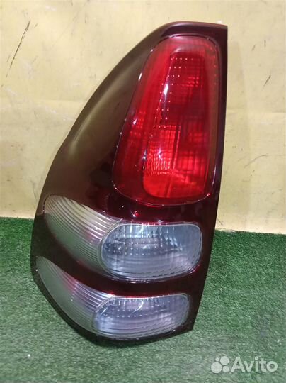 Фонарь задний левый Toyota Land Cruiser Prado 120