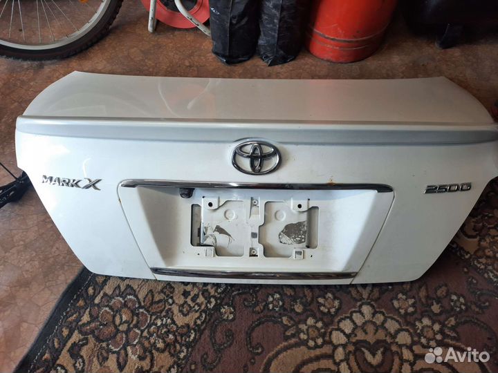 Крышка багажника Toyota Mark X