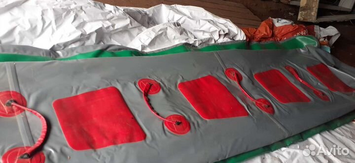 Надувной банан