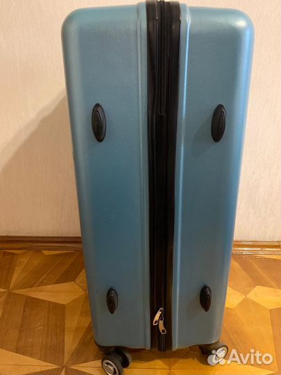 Чемодан в нормальном состоянии