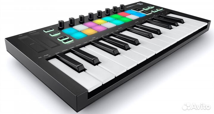 Контроллер Novation LaunchKey Mini MK3