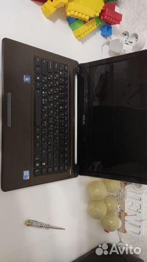 Ноутбук asus