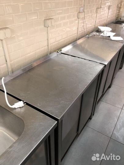 Столы из нержавейки с дверьми