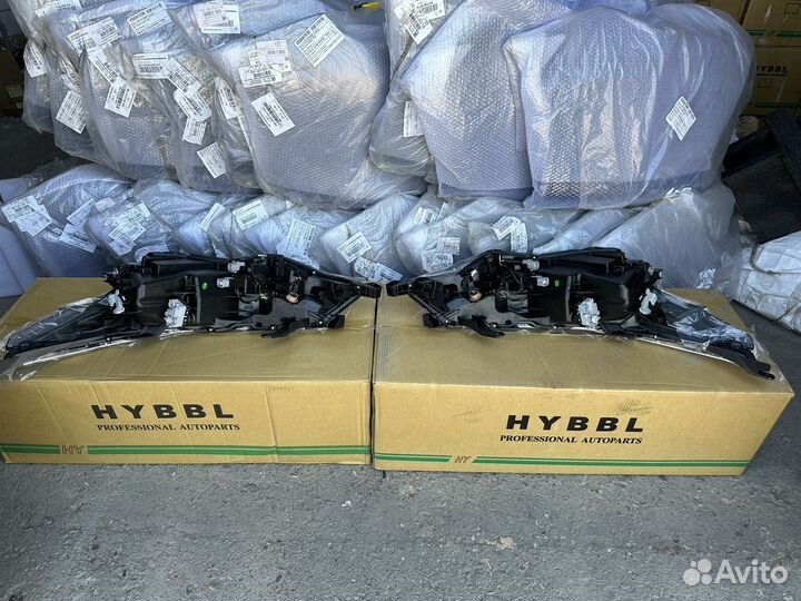 Передние фары на Toyota Corolla/180