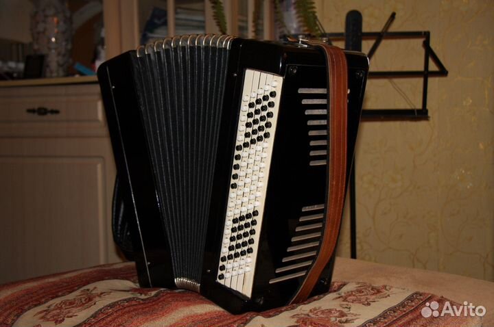 Баян ученический