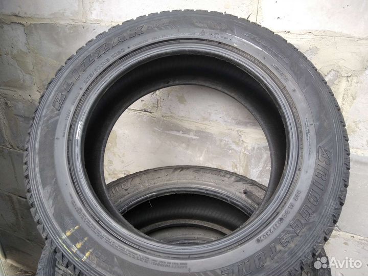 Bridgestone Blizzak DM-V3 235/60 R18 103Q