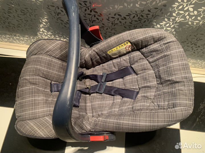 Автокресло переноска 0+ Eddie Bauer