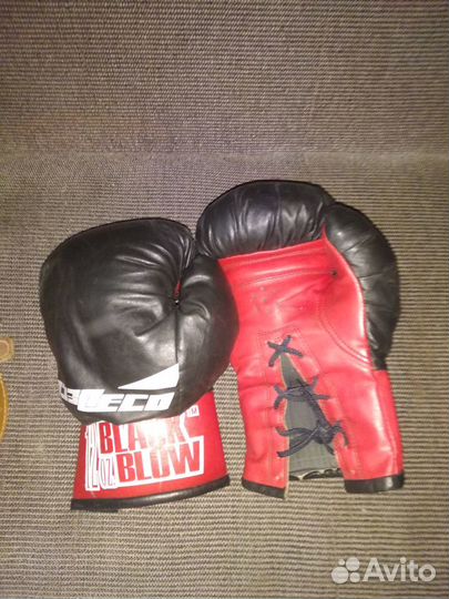 Продам боксерские перчатки