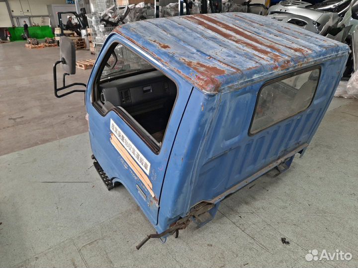 Кабина mazda titan wglad 1993 SL (301) контрактная