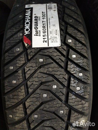 Yokohama Ice Guard IG65 215/60 R17