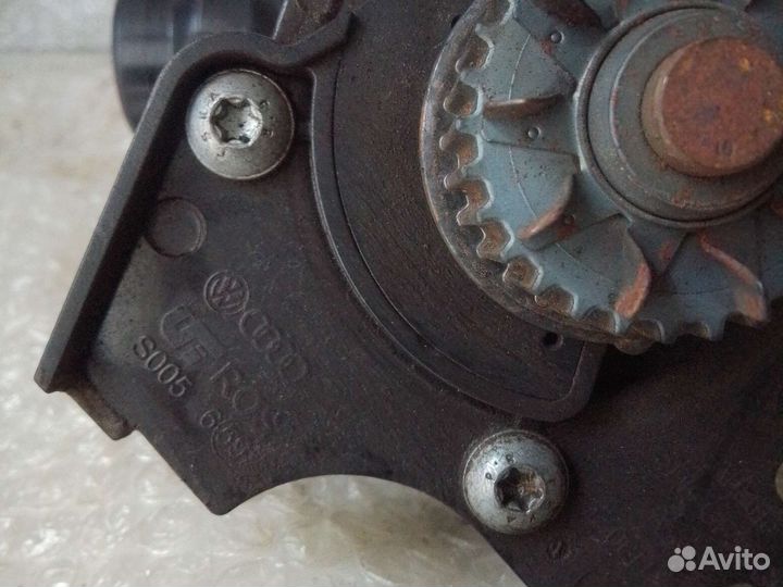 Помпа Audi A6 sdnb 2014