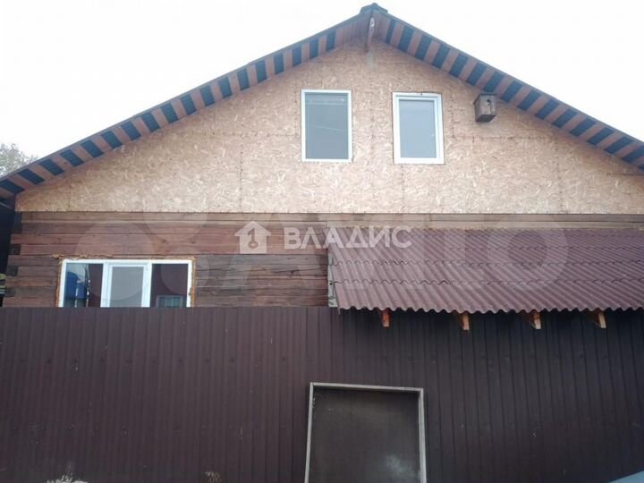 Дом 237 м² на участке 6 сот.