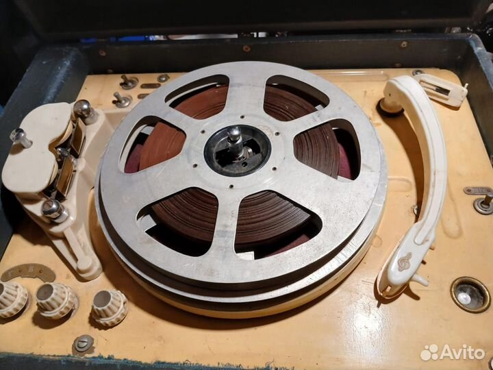 Магнитофон Радиограммофон Эльфа