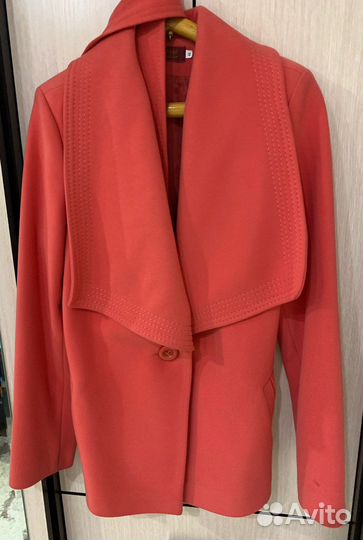 Пальто женское 44 размер