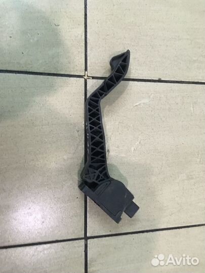 Пежо 307 педаль газа