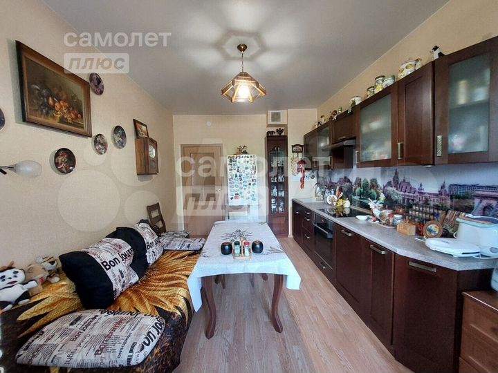 2-к. квартира, 61,4 м², 1/3 эт.