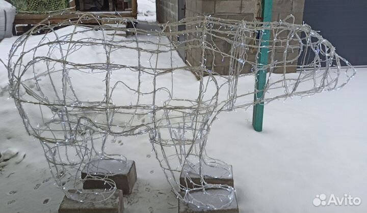 Медведь новогодний