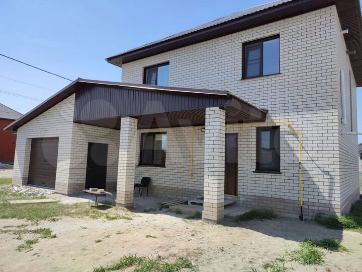 Коттедж 173 м² на участке 8 сот.