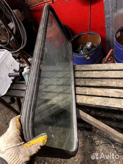 Volvo fl6 стекло кабины заднее