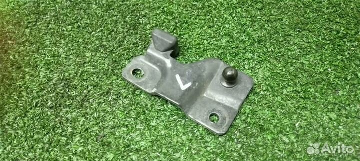 Кронштейн (сопут. товар) Land Rover Range Rover I