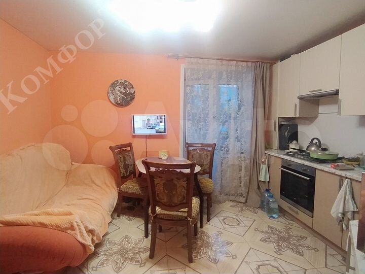 2-к. квартира, 53 м², 1/10 эт.