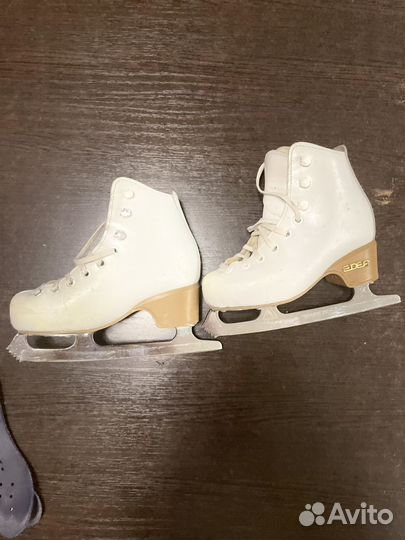 Фигурные коньки edea