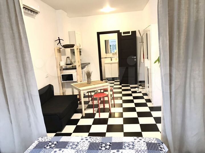 Квартира-студия, 37 м², 4/4 эт.