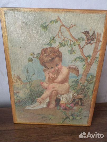 Деревянная шкатулка