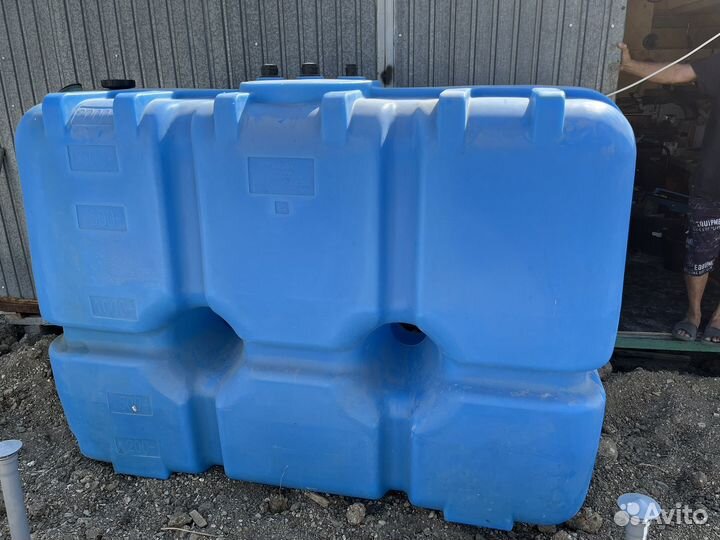 Бак 2м3