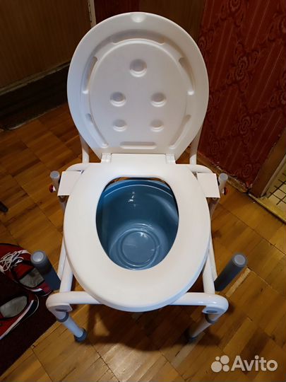 Кресло-туалет WC DeLux