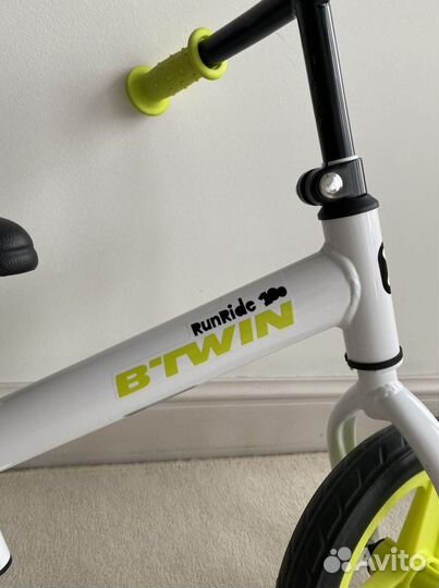 Новый.Беговел bywin RunTide 100