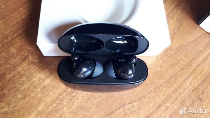 Беспроводные наушники