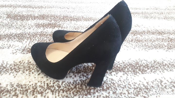 Туфли женские 35 размер черные