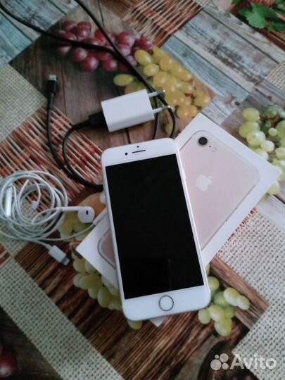 Телефон iPhone 7 plus