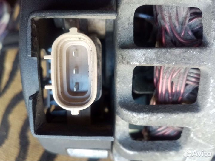 Продам генератор на киа хендай хавал новыи