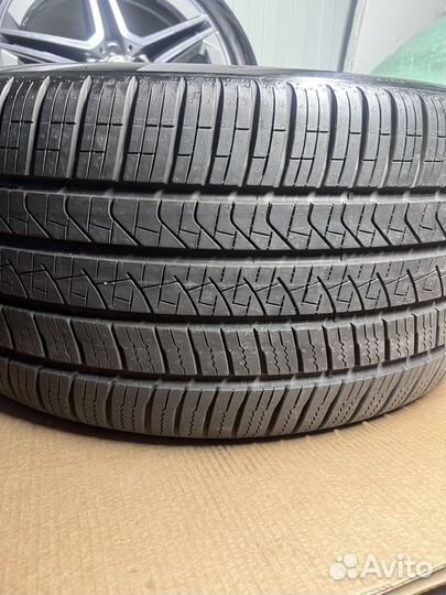 Pirelli Scorpion Zero All Season 315/40 R21 и 275/45 R21 107H