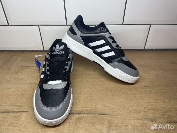 Кроссовки Adidas drop step
