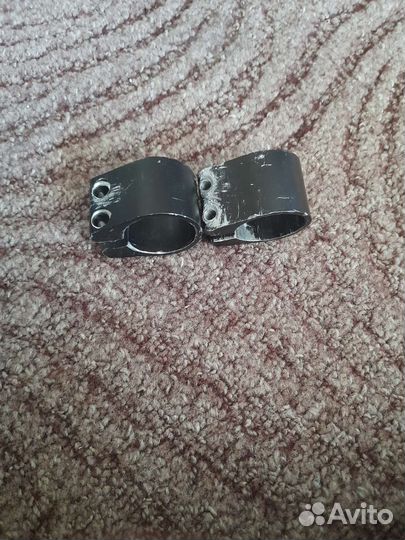 Зажим для трюкового самоката