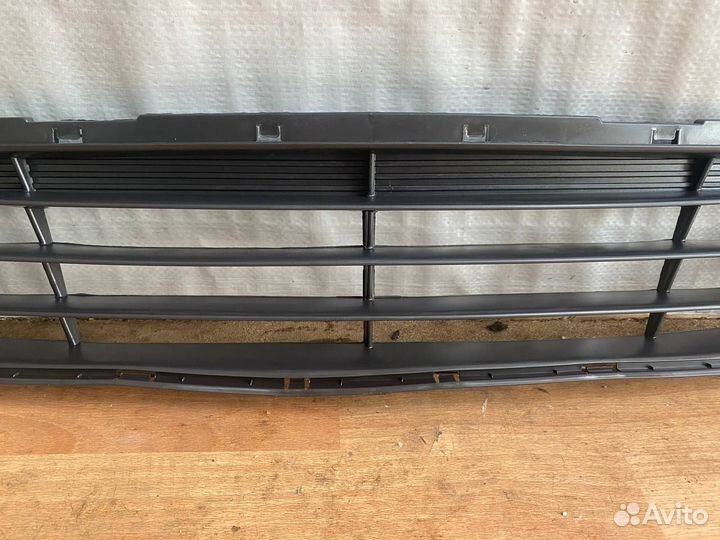 Решетка бампера нижняя Hyundai Solaris 1 2011-2017